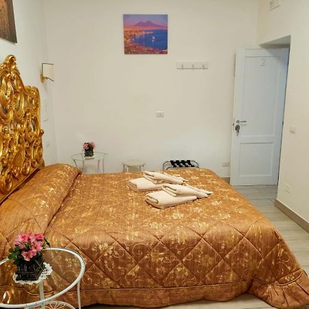 Domus San Biagio 14 Bed & Breakfast Naples Exterior photo
