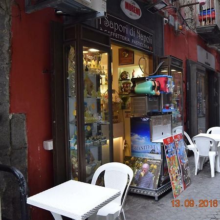 Domus San Biagio 14 Bed & Breakfast Naples Exterior photo