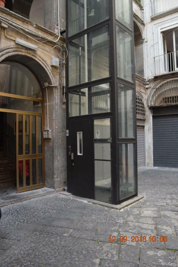Domus San Biagio 14 Bed & Breakfast Naples Exterior photo