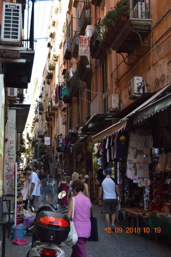 Domus San Biagio 14 Bed & Breakfast Naples Exterior photo