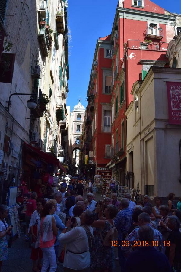 Domus San Biagio 14 Bed & Breakfast Naples Exterior photo