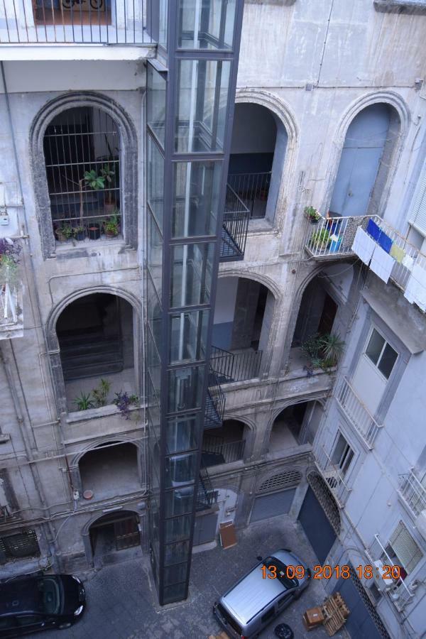 Domus San Biagio 14 Bed & Breakfast Naples Exterior photo