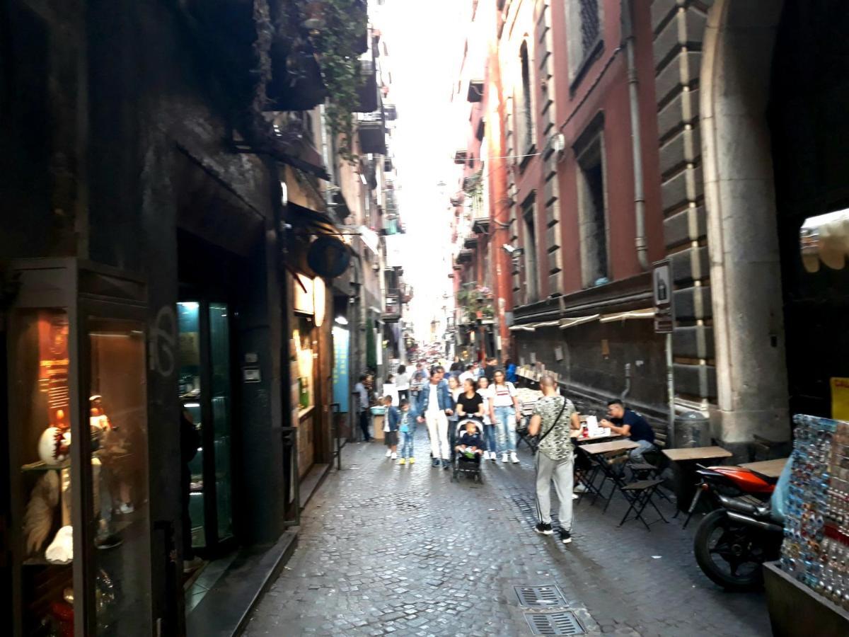 Domus San Biagio 14 Bed & Breakfast Naples Exterior photo