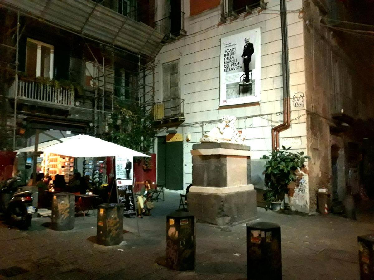 Domus San Biagio 14 Bed & Breakfast Naples Exterior photo