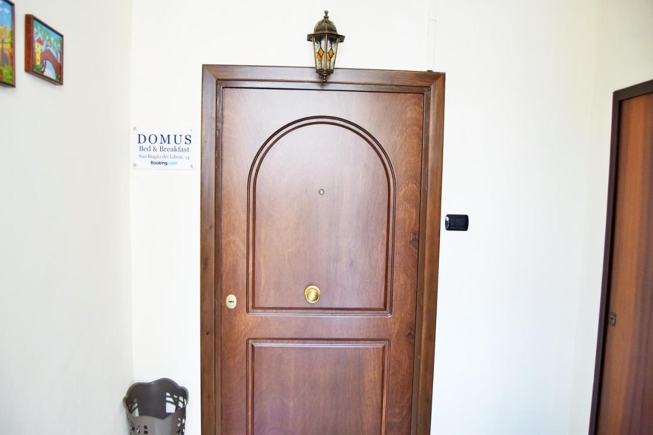Domus San Biagio 14 Bed & Breakfast Naples Exterior photo
