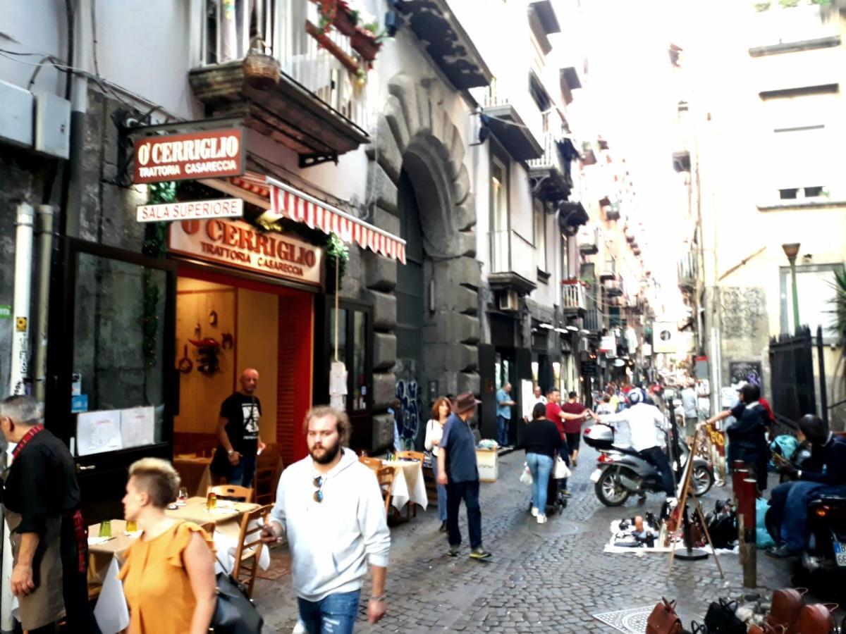 Domus San Biagio 14 Bed & Breakfast Naples Exterior photo